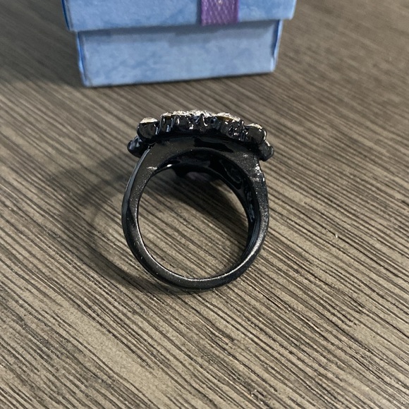 Black Metal Rhinestone Burst Ring New - Picture 8 of 10